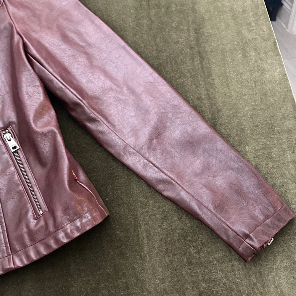Levi's Women's oxblood color faux leather Jacket - Picture 8 of 15